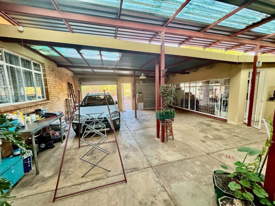 7 Bedroom Property for Sale in Die Bult North West